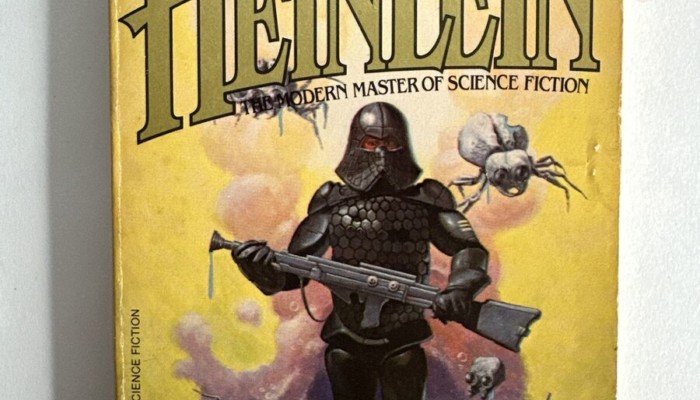 Starship Troopers by Robert A. Heinlein cover